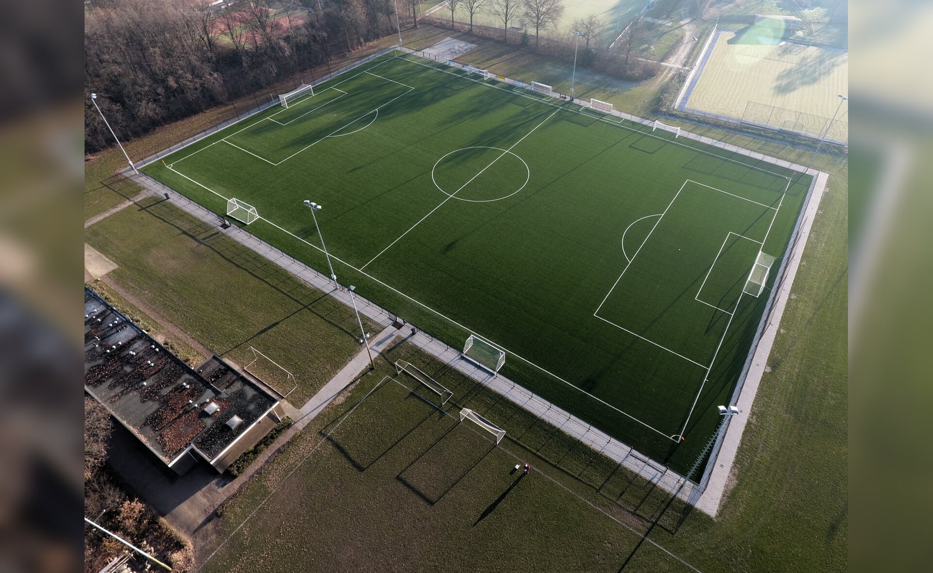 Net als ODC en RKSV Boxtel kreeg de Liempdse voetbalclub DVG vorig jaar een kunstgrasveld van de gemeente Boxtel. Het wordt zaterdagavond 18 februari officieel geopend. (Foto: Albert Stolwijk). 