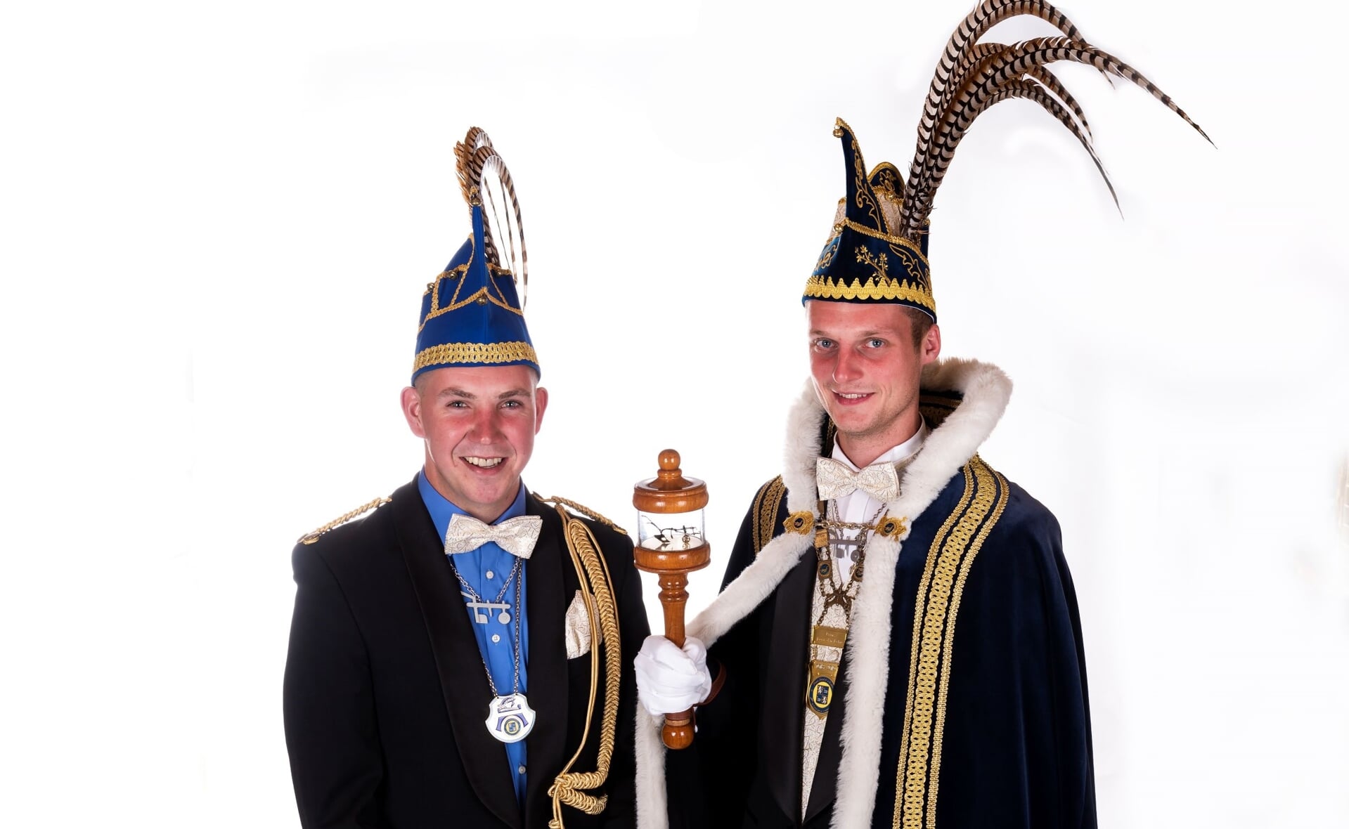 Joost Schepens (rechts) regeert over Ploegersland als prins Joost d'n Echt. Zijn adjudant is Tom Smulders. (Foto: De Ploegers). 