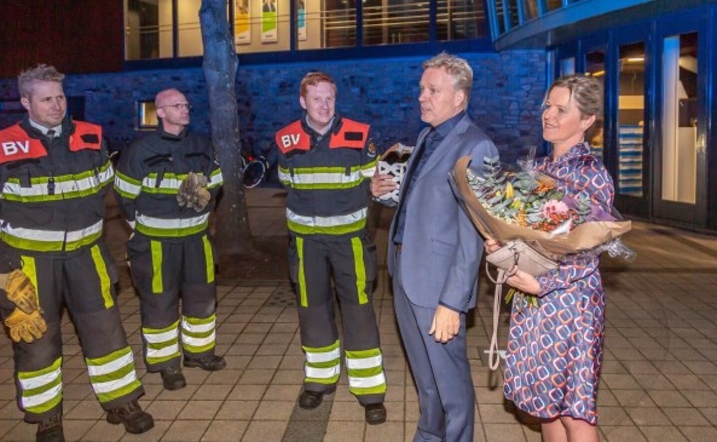 Burgemeester Mark Buijs nam dinsdagavond afscheid van Boxtel. Natuurlijk zwaaide ook het brandweerkorps, dat afgelopen weekend nog volop in touw was, hem uit.