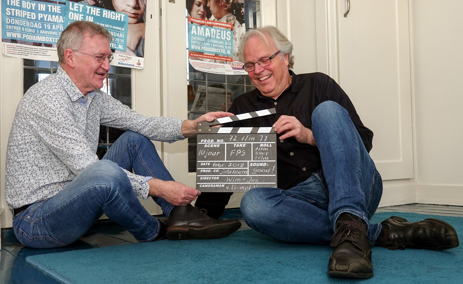 Jos Vervoort (links) en Wim van Liempt vertonen voortaan films onder de noemer FilmPodiumBoxtel.
