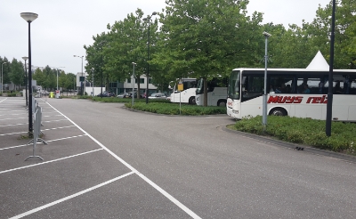 <p>Vanaf het NS-parkeerterrein aan de Van Salmstraat vertrekt zondag 17 oktober om 11.30 uur een bus naar het landelijke woonprotest in Rotterdam. De reis wordt gratis aangeboden voor de landelijke SP. </p>