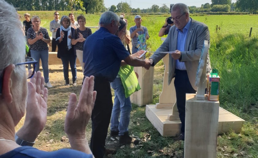 Een Groene Handdruk is een welgemeend compliment aan inwoners of organisaties die iets doen voor natuur en landschap.