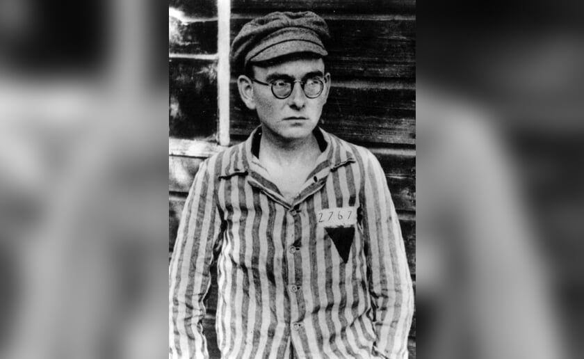 Pater Kapucijn Othmarus-Lips op 29 april 1945 in Dachau na zijn bevrijding op 29 april 1945 (foto: Beeldbank Heemkunde Boxtel)
