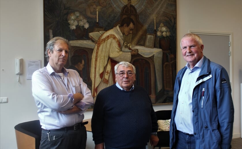 Willem, Joop en Ben doen met iedereen een stapje terug in de tijd en leiden met veel plezier mensen rond in het MuBo Foto: Wendy van Lijssel