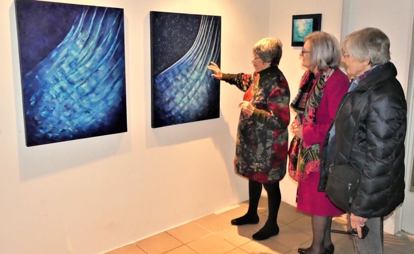 Plaatje van de opening van de expositie van Kunstlicht 99. (Foto: Ad van de Wetering).