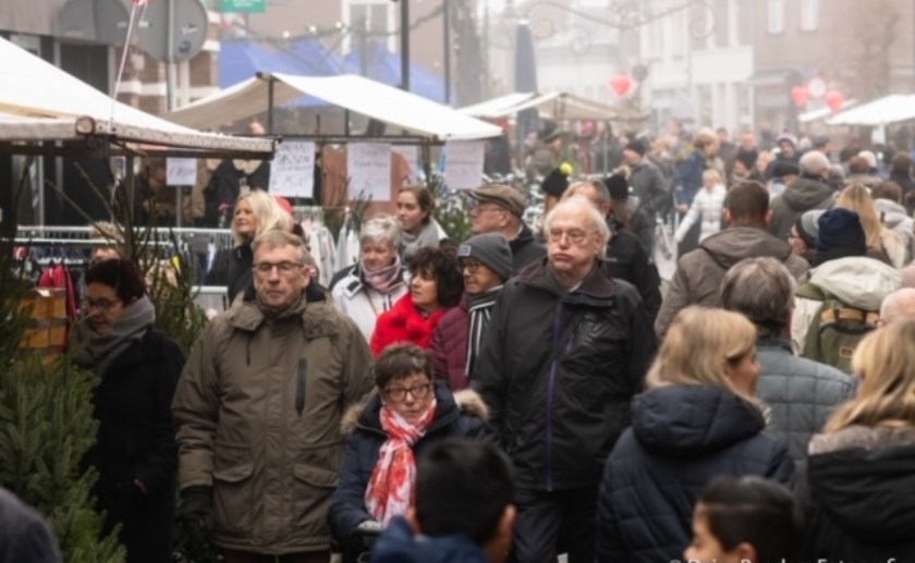 Verleden jaar trok de vernieuwde Kerstfair in Boxtel al veel mensen. Dit jaar is wederom een andere invulling. Foto: Daisy Renders