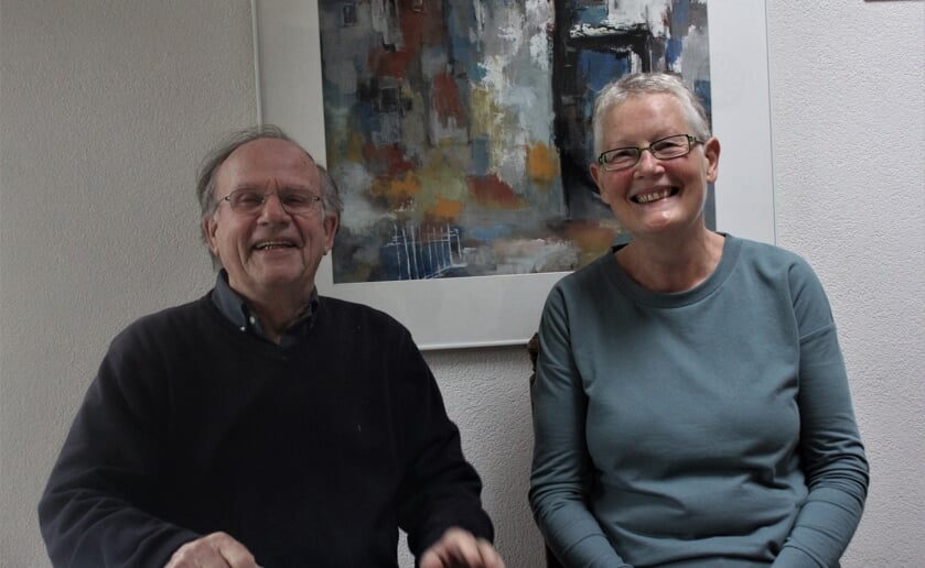 Bij Willem Marcelis en Eline Hermans vielen de puzzelstukjes op hun plek. Ze zijn Bahá'i vrienden. (foto Wendy van Lijssel)