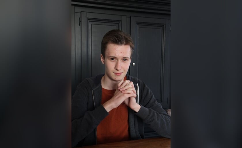 Tim van Esch, geboren op 2 augustus 2002, was twaalf jaar oud toen hij begon aan het schrijven van zijn eerste grote verhaal.