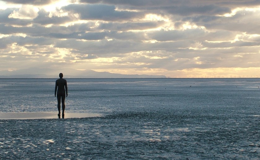 Aanmelden op info@muboboxtel.nl. Another Place is een modern sculptuur uit 1997 van Sir Antony Gormley.
