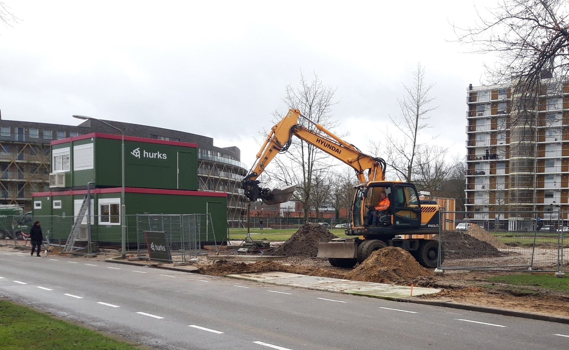 Na jaren vertraging is onlangs gestart met de voorbereidingen van de bouw van appartementencomplex Princenlant IV. (Foto: Henk van Weert). 