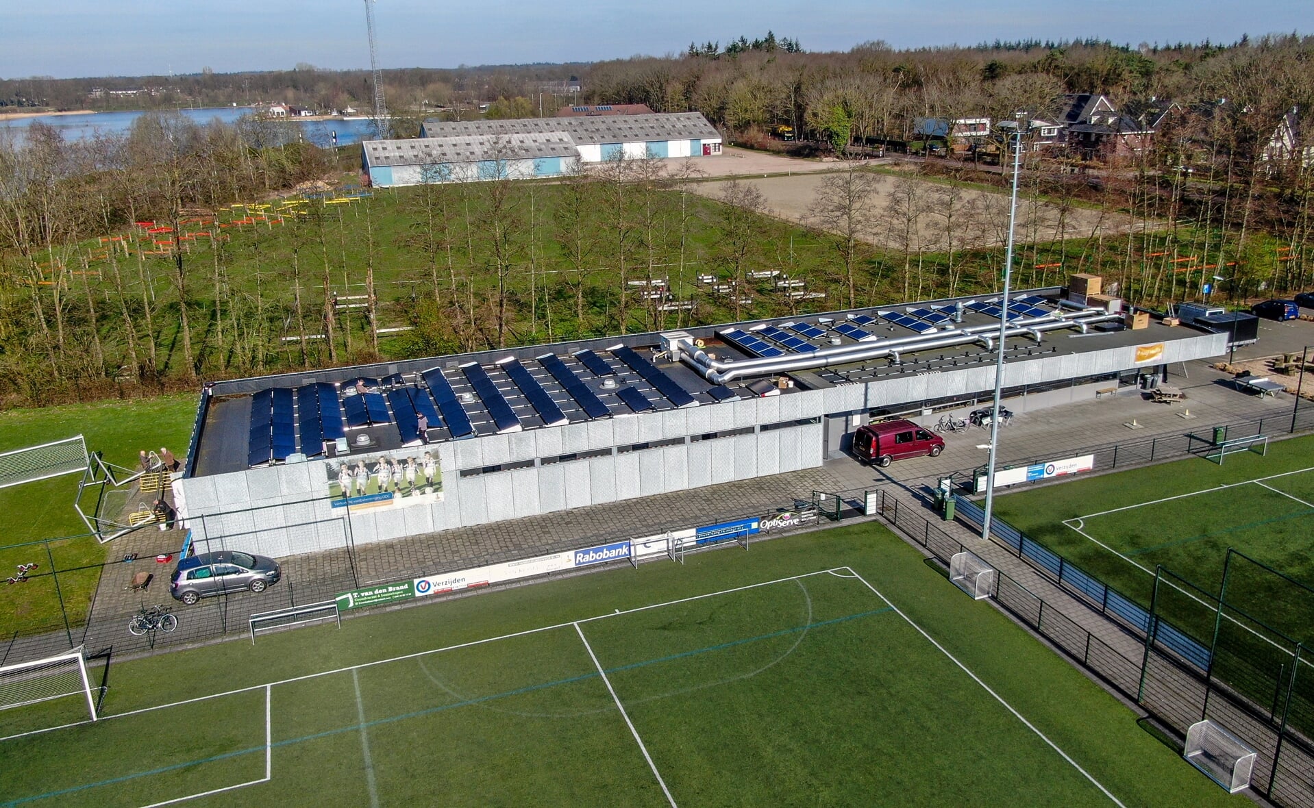 De accommodatie van ODC in sportpark Wagenaars op het Essche Heike werd medio 2020 al volgelegd met zonnenapelen. Alle sportvoorzieningen sneller verduurzamen kan helpen energielasten terug te dringen.