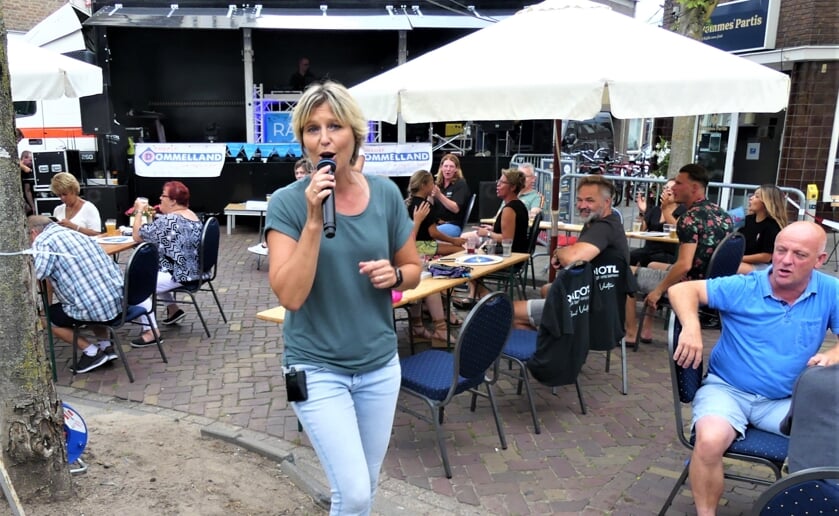 Radio TL hoopt op net zo'n succes als drie weken geleden tijdens Live door de bocht. (Foto: Ad van de Wetering).