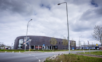 Arbeidsmigranten huisvesten in het leegstaande autobedrijf van Frank van den Brandt op Boseind zit er niet in als de gemeenteraad de uitgangspunten van B en W overneemt.