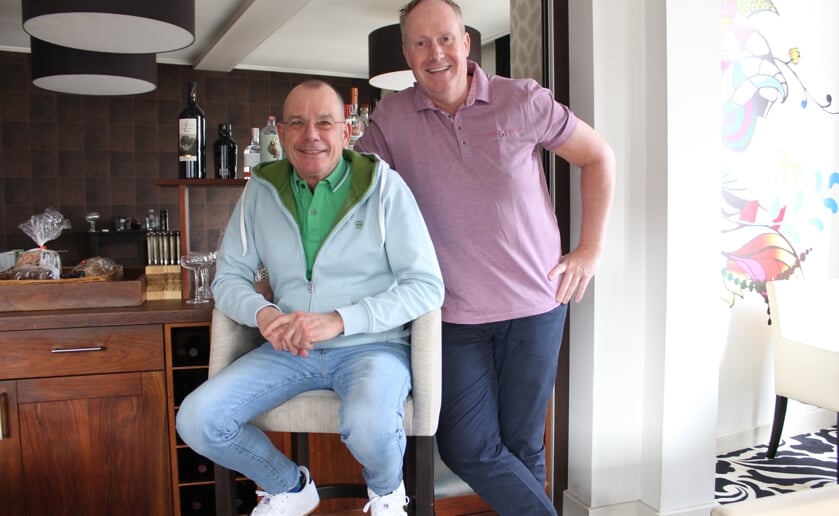 Ondanks dat zij al heel lang geen gasten meer mogen ontvangen blijven Gerie (L) en Edwin positief . Foto Wendy van Lijssel