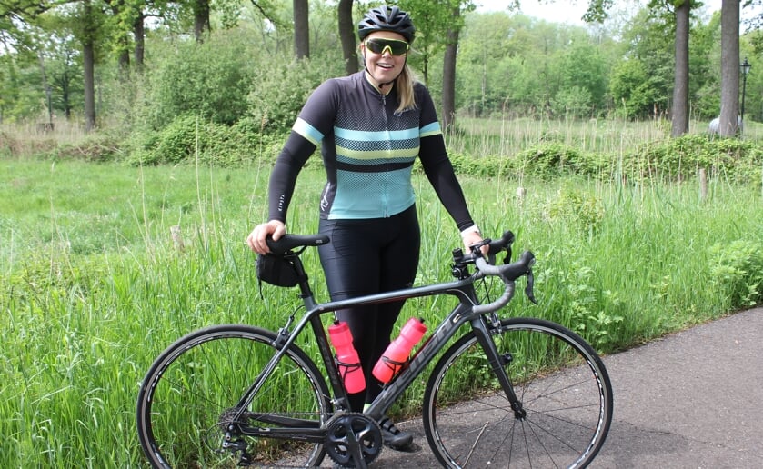 Stephanie is vol in training voor deelname aan halve triatlon de Iron Man 70.3 Foto Wendy van Lijssel