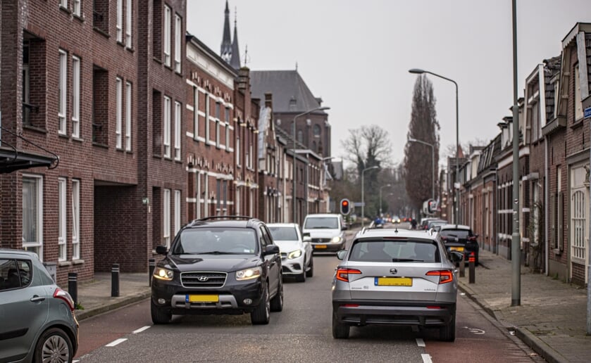 In dit gedeelte van de Baroniestraat mag verkeer vanaf de Heilig Hartkerk niet meer richting Breukelsestraat rijden.