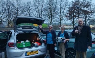 GGD Hart voor Brabant zet mobiele teams in om mensen die niet zelf naar een vaccinatielocatie kunnen komen, een boosterprik te geven.