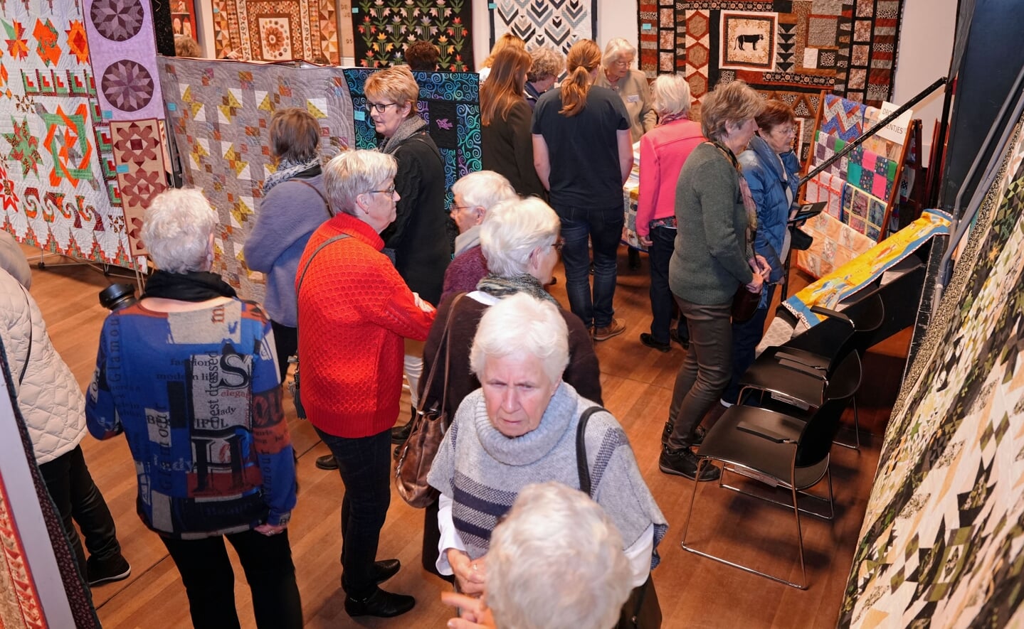 De quiltexpositie van de Boxtelse handwerkgroep De Keien trok veel mensen naar gemeenschapshuis De Rots.