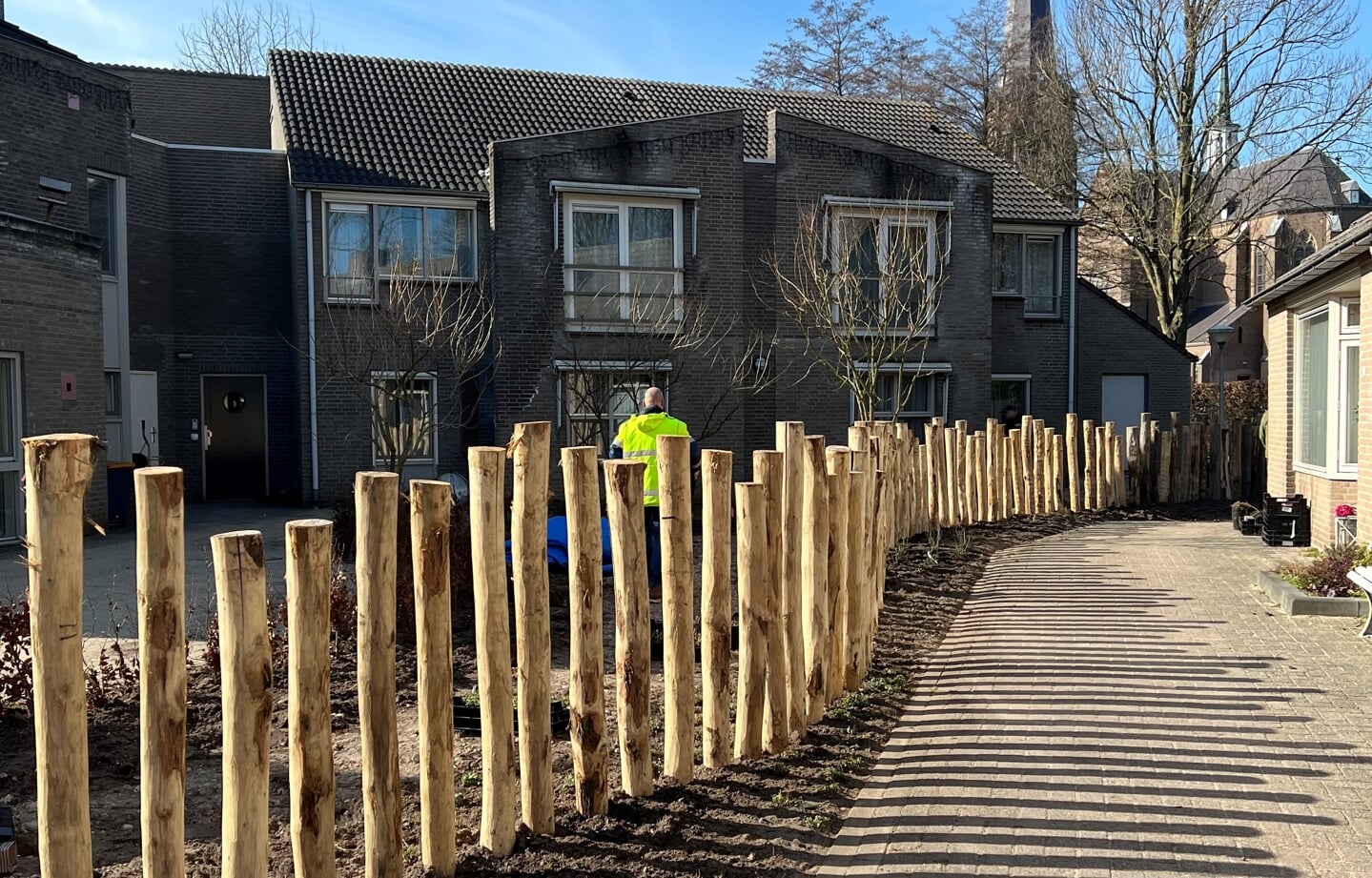 Aanleg van dementievriendelijke ontmoetingsplek tussen dienstencentrum Kloosterhof en verpleeghuis De Vlaswiek in Liempde.