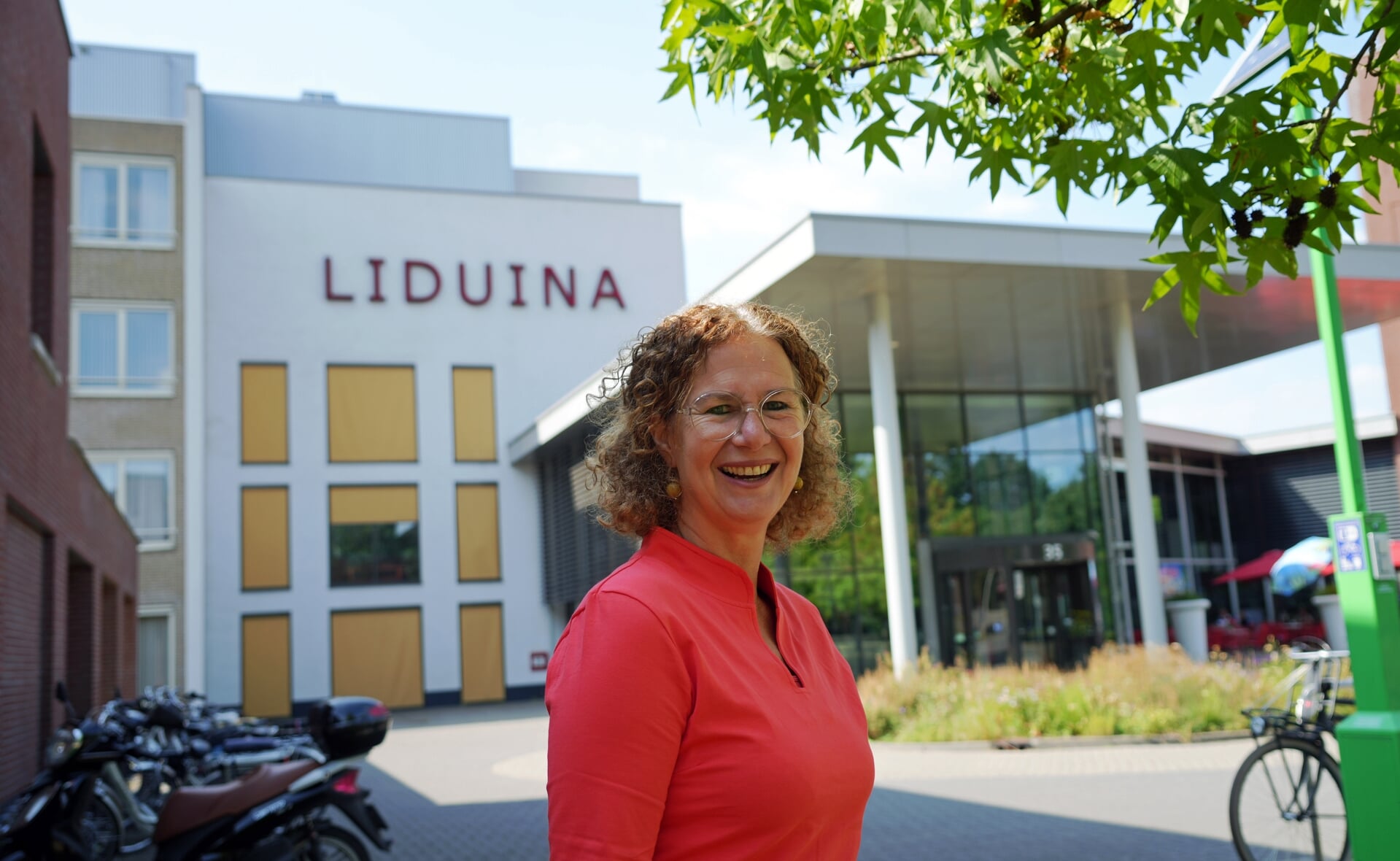 Angela Rokven is als nieuwe concerndirecteur verantwoordelijk voor acht locaties van Zorggroep Elde Maasduinen.