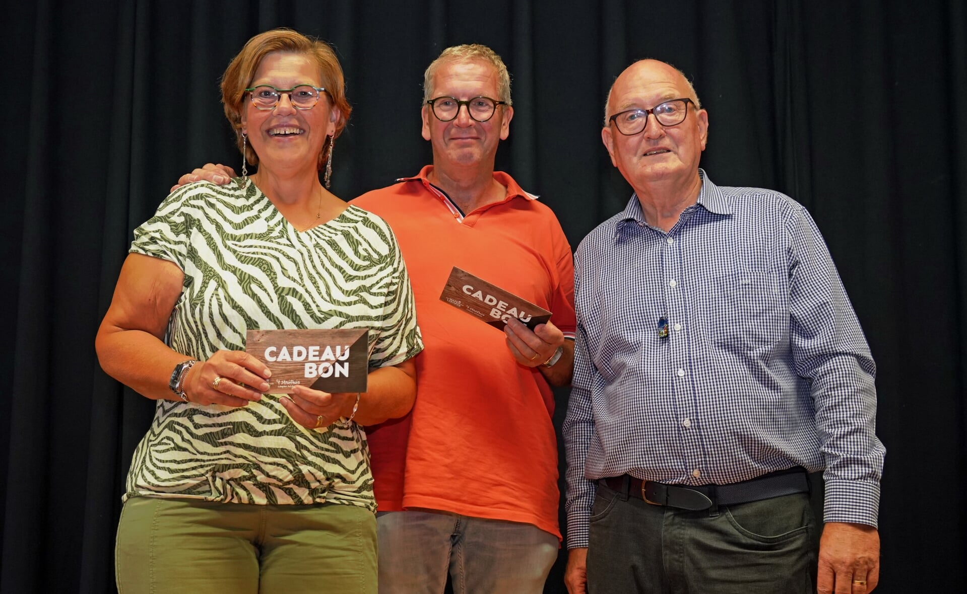 José en Henk van der Steen werden door Bert van Ruremonde van Bridgeclub Liempde gekroond tot de winnaar van de Klumpkesdrive, waar 163 paren aan meededen.