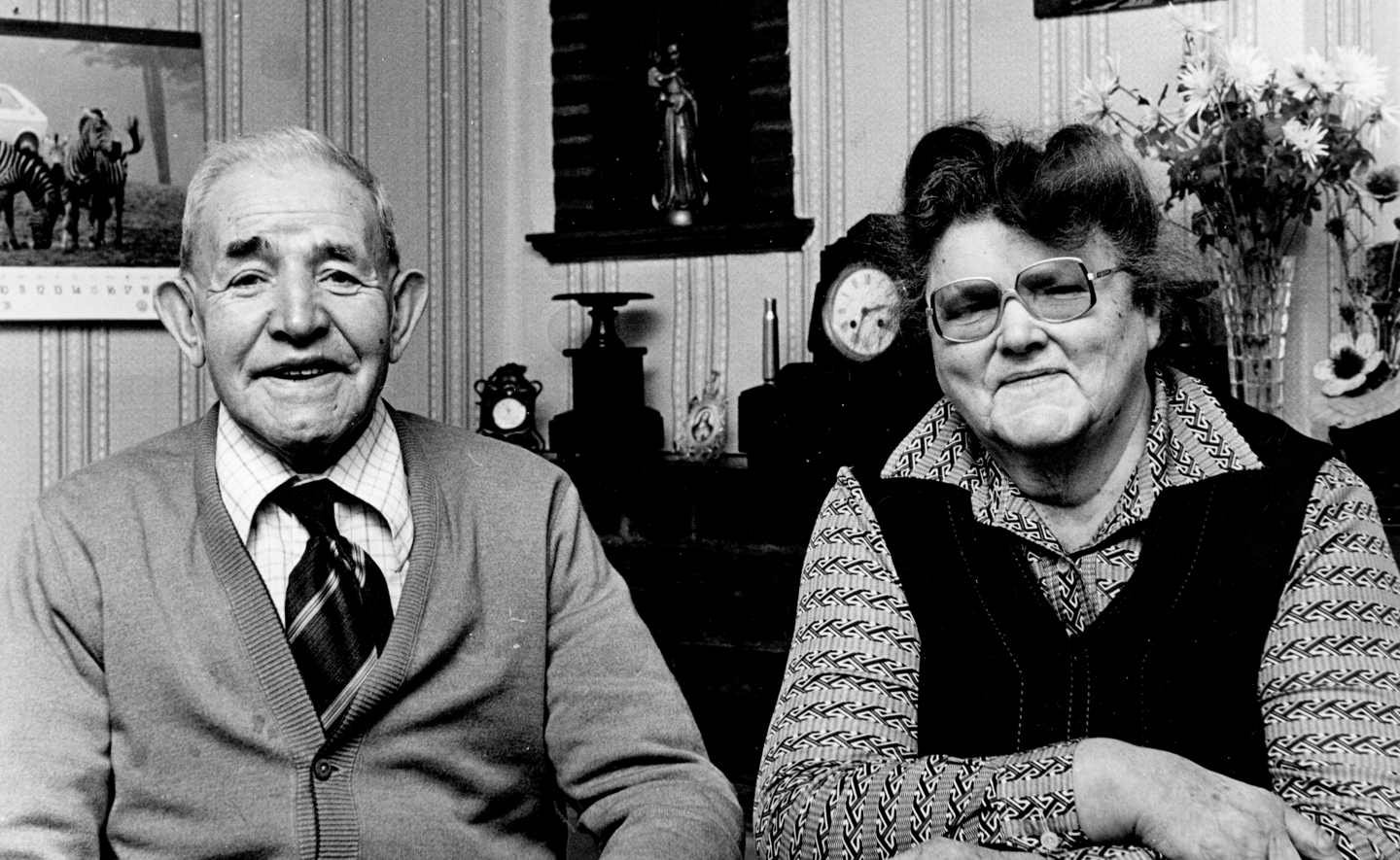 Bert en Mina Roovers-Weijdeven geportreteerd bij hun vijftigjarig huwelijksjubileum. Wanneer dat plaatsvond, is (nog) niet bekend. 