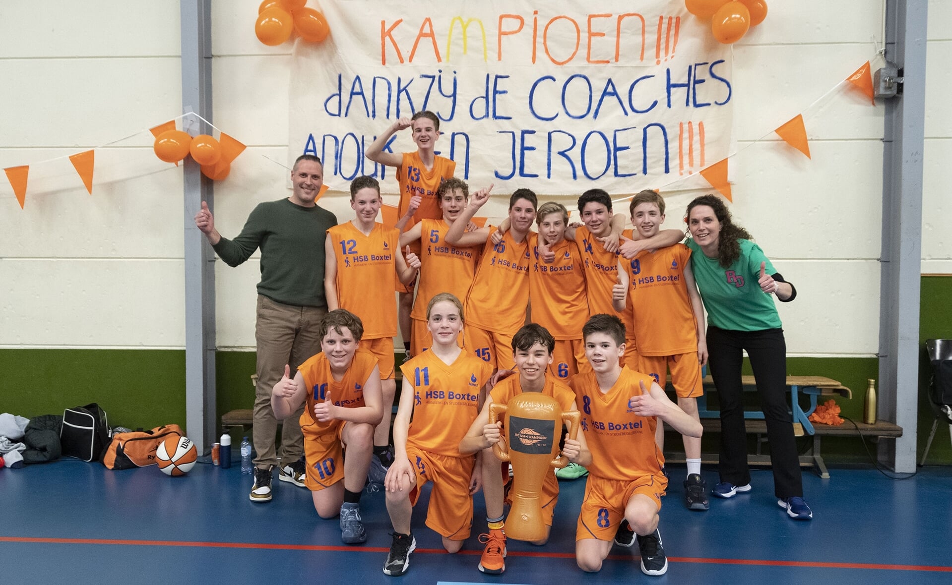 Het gemengde team U14-1 van basketbalclub JRC Boxtel behaalde vrijdag het kampioenschap in sporthal De Braken.