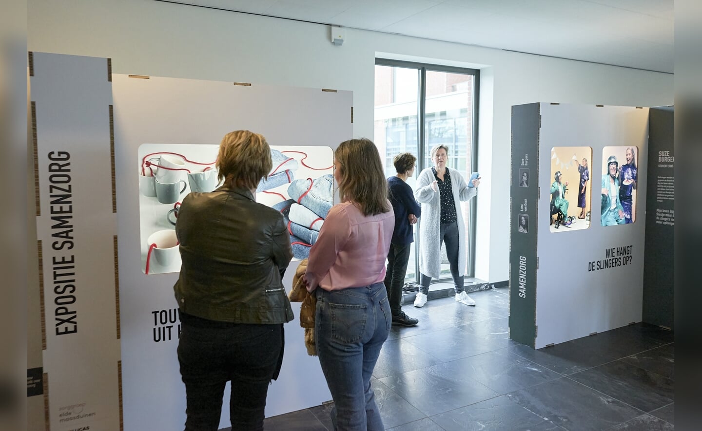 De expositie Samenzorg van SintLucas en Zorggroep Elde Maasduinen werd woensdag geopend in zorgexpertisehuis Liduina.