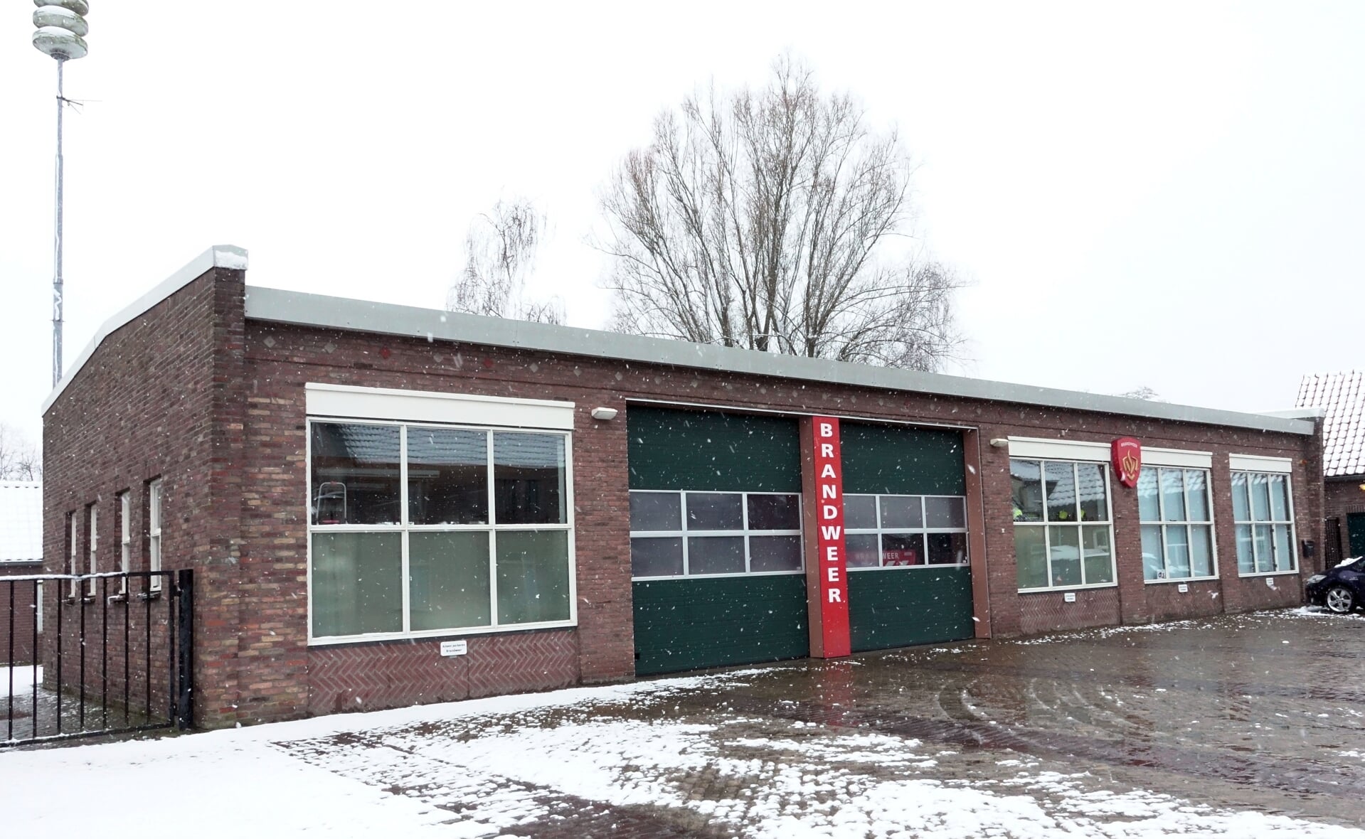De brandweerkazerne van Liempde is 63 jaar oud. Zeer waarschijnlijk wordt het gebouw vervangen. Dan maakt de Veiligheidsregio Brabant-Noord, eigenaar van de kazerne, meteen een duurzaamheidsslag.