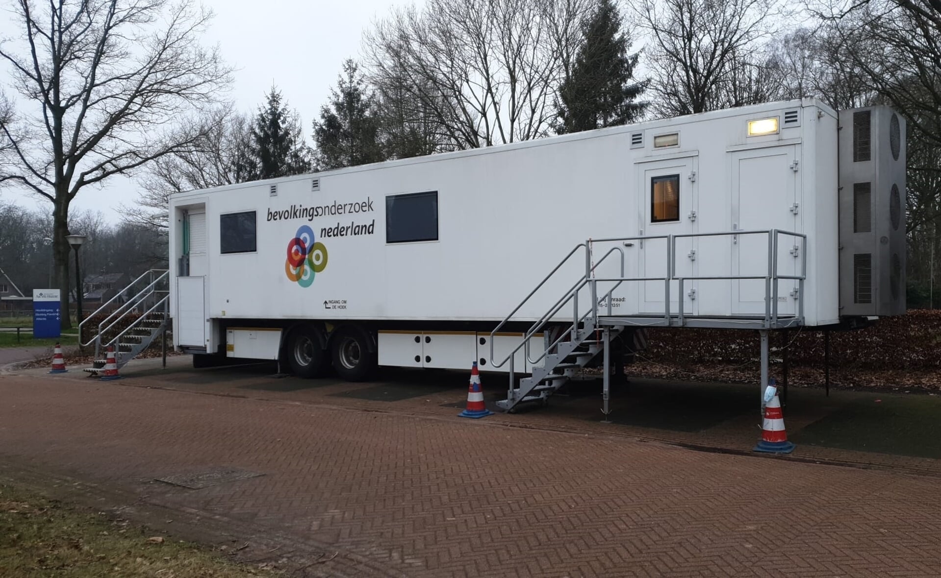 Het mobiele onderzoekscentrum van Bevolkingsonderzoek Nederland.