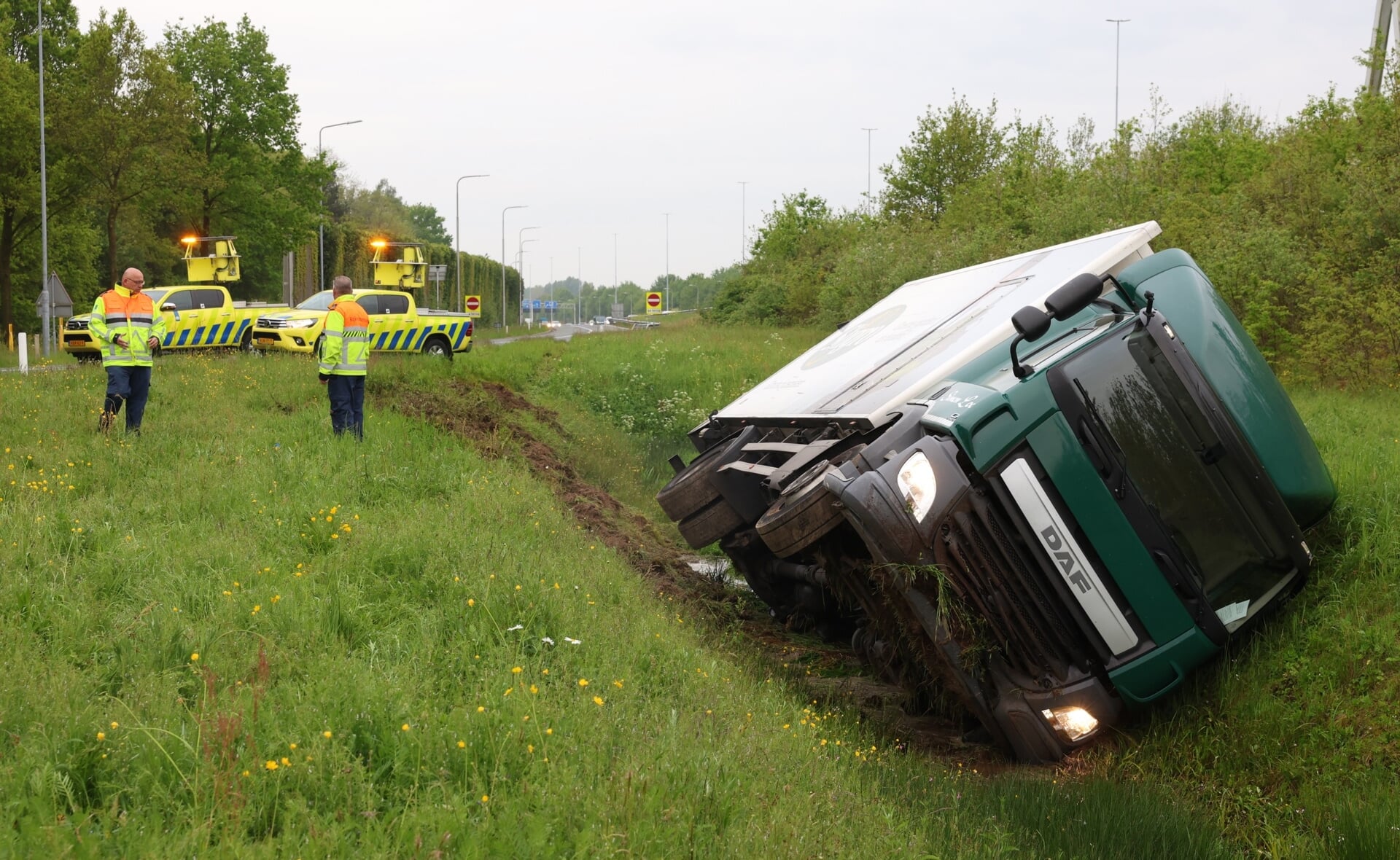 De chauffeur van de Sligrotruck bleef ongedeerd tijdens het ongeval.
