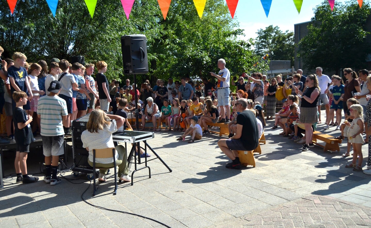 Jenaplanschool Molenwijk in Boxtel hield vrijdag het Molen Feestival, waar leerlingen hun creativiteit lieten zien.