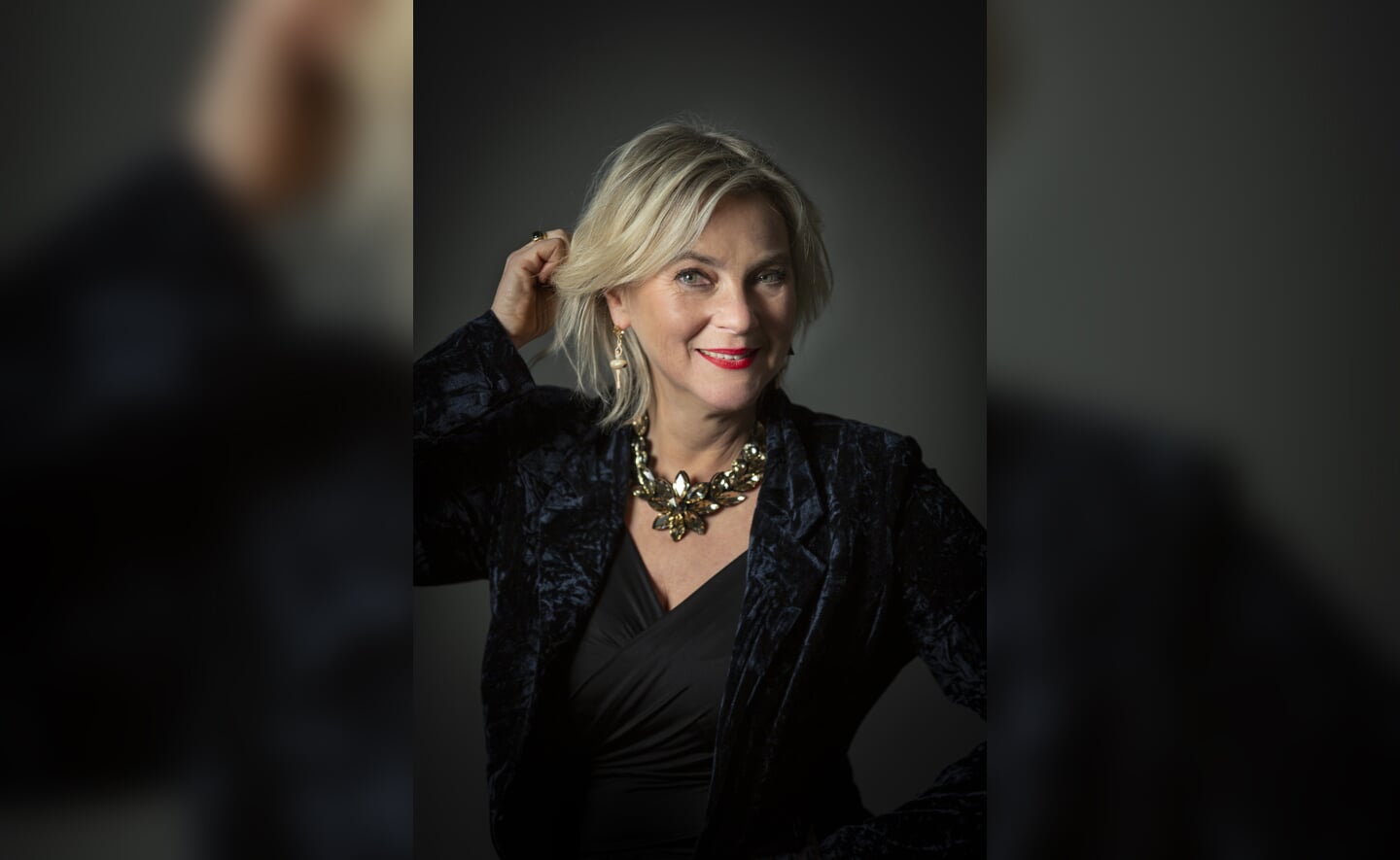 Kleinkunstenaar en 'barvrouw' bij de tv-quiz Met Het Mes op Tafel, Myloe Frencken treedt ook op tijdens de Culturale.