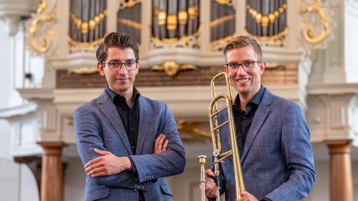 Organist Iddo van der Giessen (links), vormt sinds 2016 een muzikaal duo met trombonist Joram van Ketel. Zondag 2 juni is het tweetal te zien en te horen in de Sint-Petrusbasiliek. 