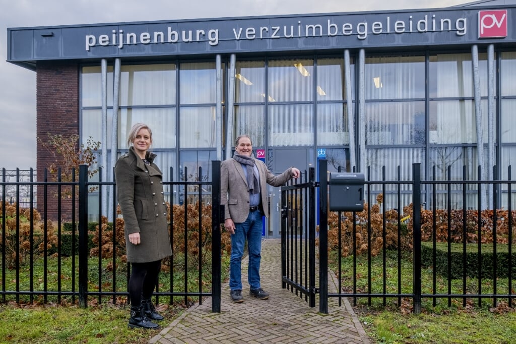 Seline van der Reest en Albert Peijnenburg, vanaf januari samen eigenaar van Peijnenburg Verzuimbegeleiding. (Foto: Peter de Koning).