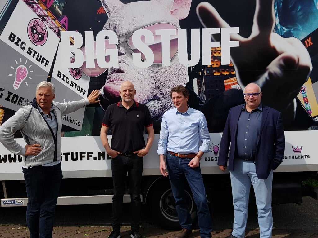 Ferdy Steger, Roeland Heesbeen, Hayk Swinkels en Johan van Summeren (vlnr) van het Boxtelse bedrijf Big Stuff. (Foto: eigen collectie).