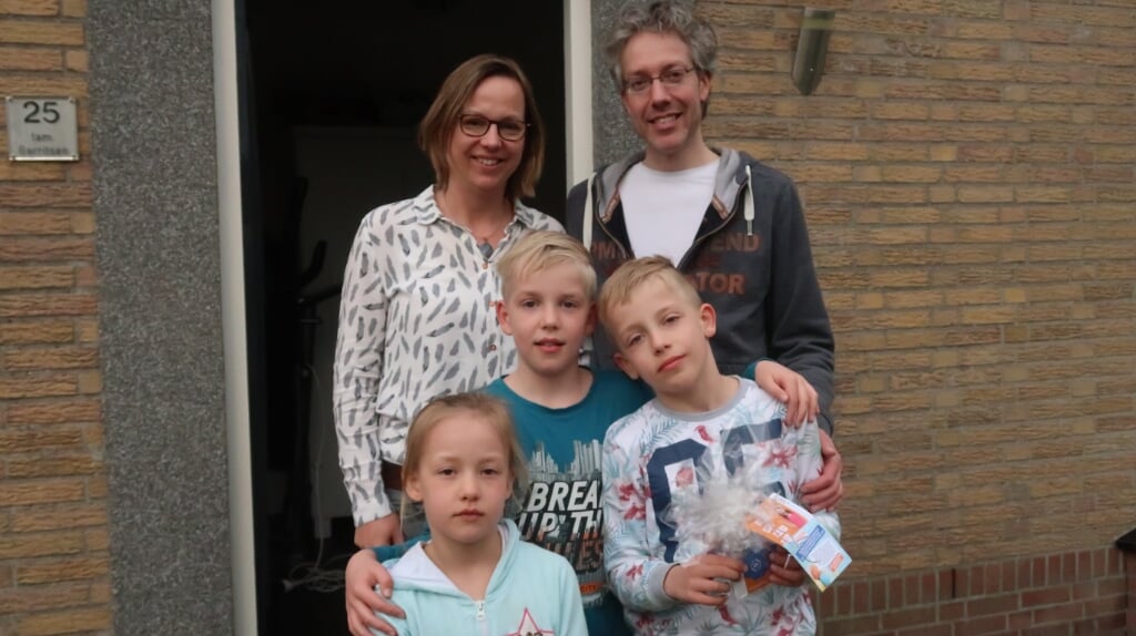 De familie Gerritsen is de winnaar van de paasactie die op touw werd gezet door Op Liemt Gemunt. (Foto: eigen collectie).