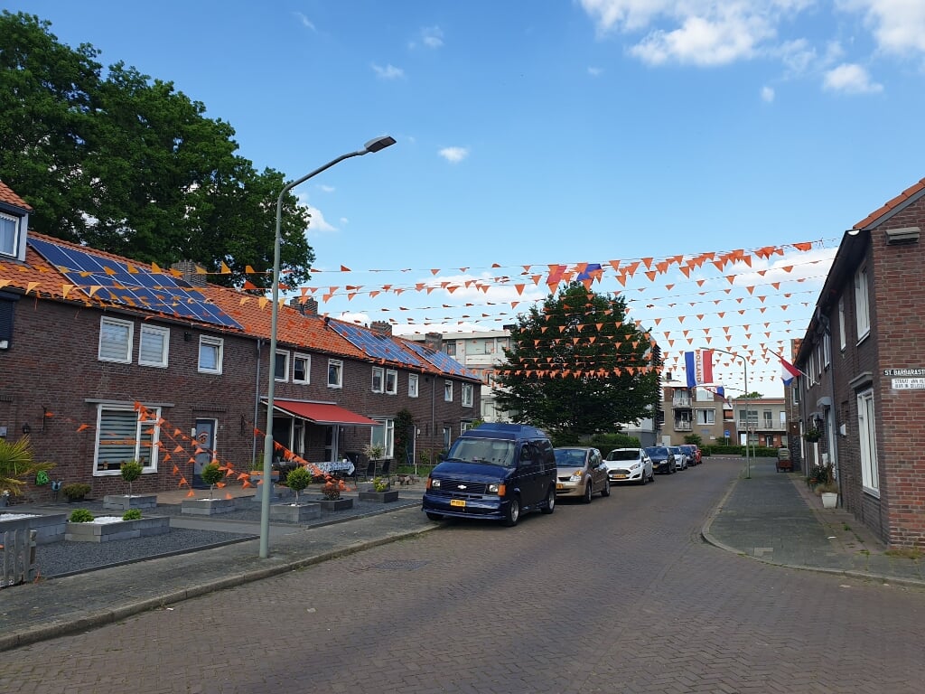 Oranje in de Vaandelstraat in de wijk Selissenwal in Boxtel.