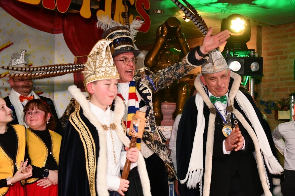 Prins Julian werd begin januari aan het Gemondse publiek gepresenteerd als degene die de scepter zwaait over Mullukzuipertjesland. Binnenkort viert de carnavalsorganisatie alsnog haar 55-jarig bestaan.