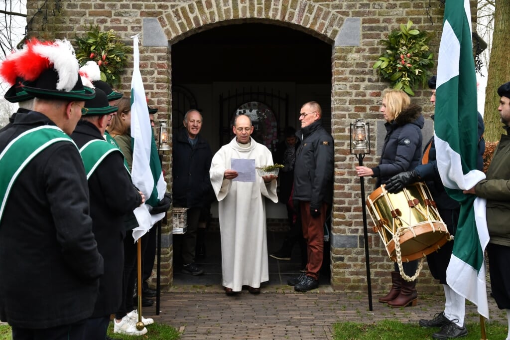 Antoniusviering van buurtvereniging Kasteren met medewerking van het Liempdse gilde Sint-Antonius Abt.