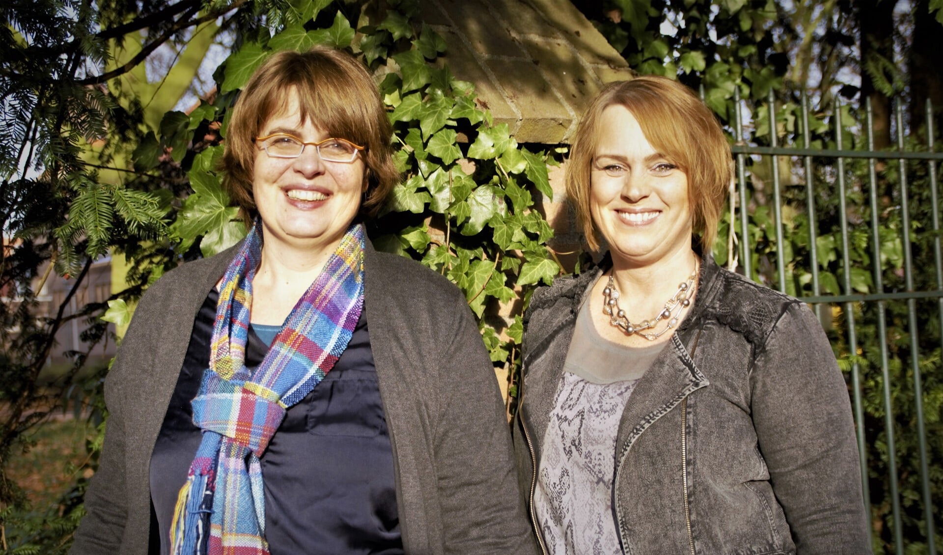 Inez van Veen (links) en Jeanny Evers.
