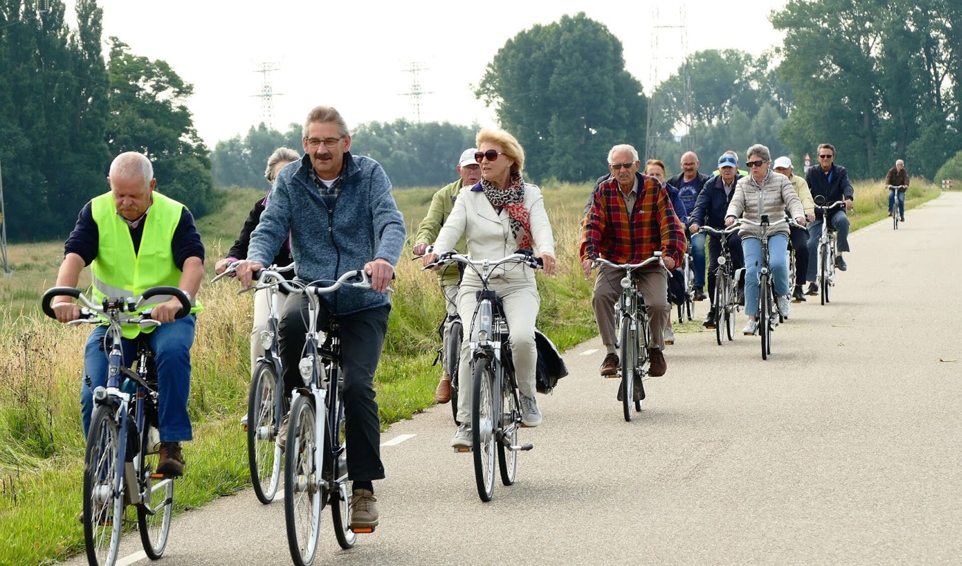 Uitstapje met de fiets van  seniorenvereniging Weurt.