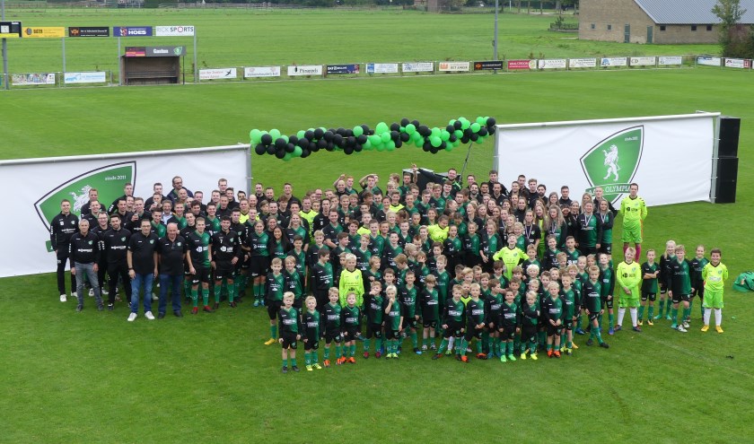De teams van AAC-Olympia 2019.