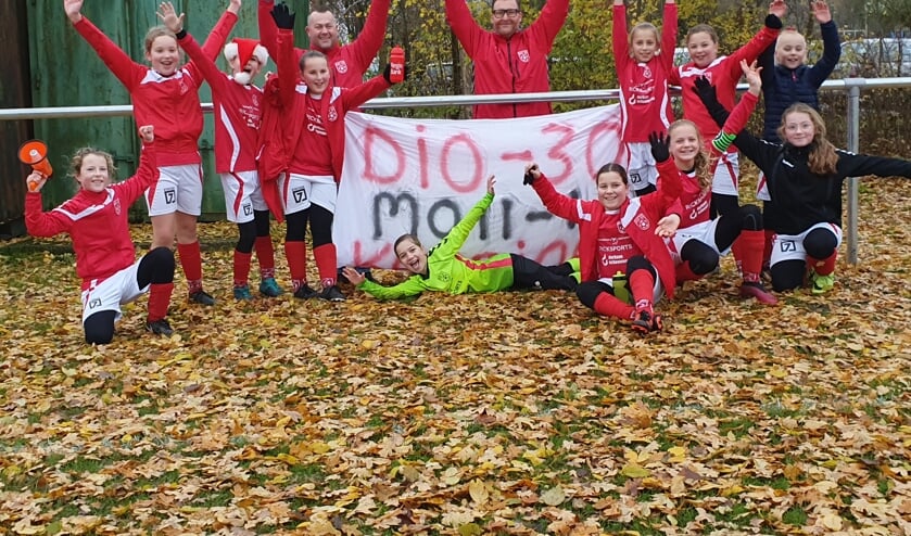 Saar, Liz, Diede, Bregje, Jada, Pien, Lisa, Nova, Lieke, Tess en Jolie