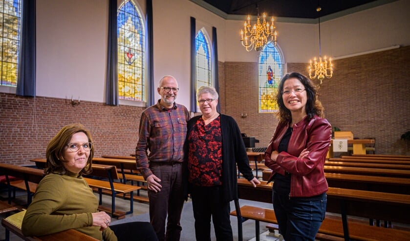 V.l.n.r.: Anita van de Klok, Piet en Dirkje den Breejen en Rachel Notenboom.