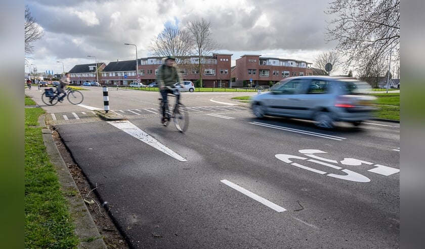 De drukke kruising Koekoek/Overrijkskamp in Druten-Zuid.