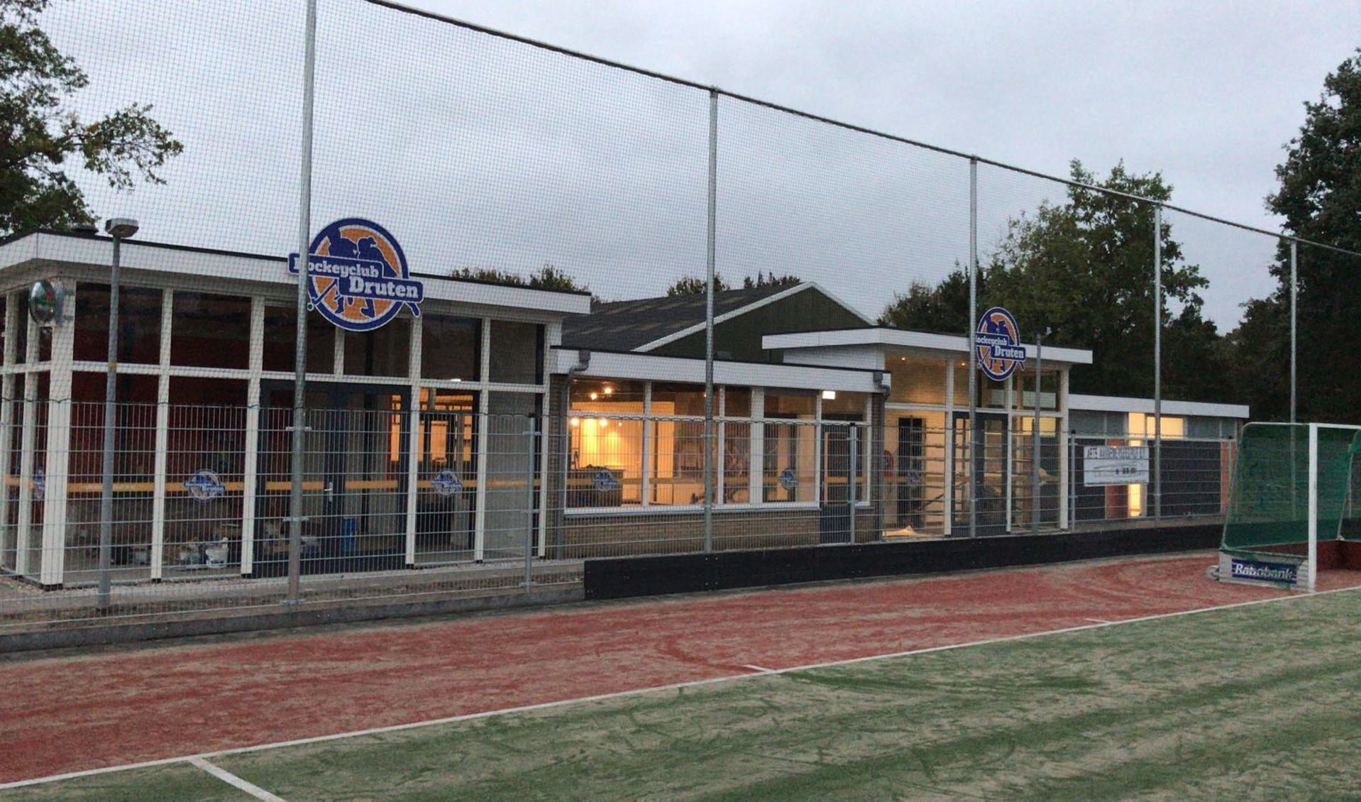 Het nieuwe clubhuis van Hockeyclub Druten.
