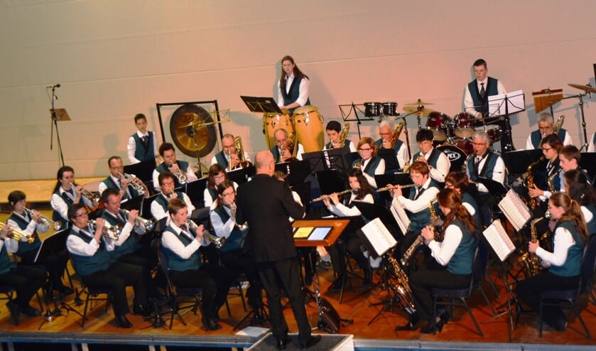 Optreden muziekvereniging St. Barbara.