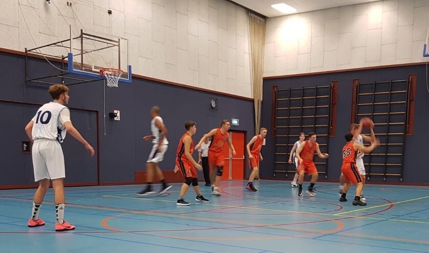 Challenge-1 U20 verdedigt tegen Landstede U20-1