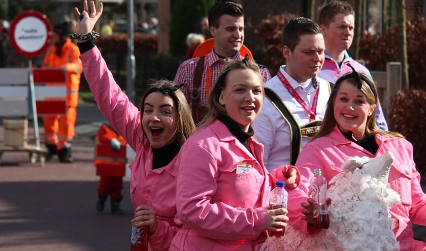 Carnavalsoptocht in Ewijk